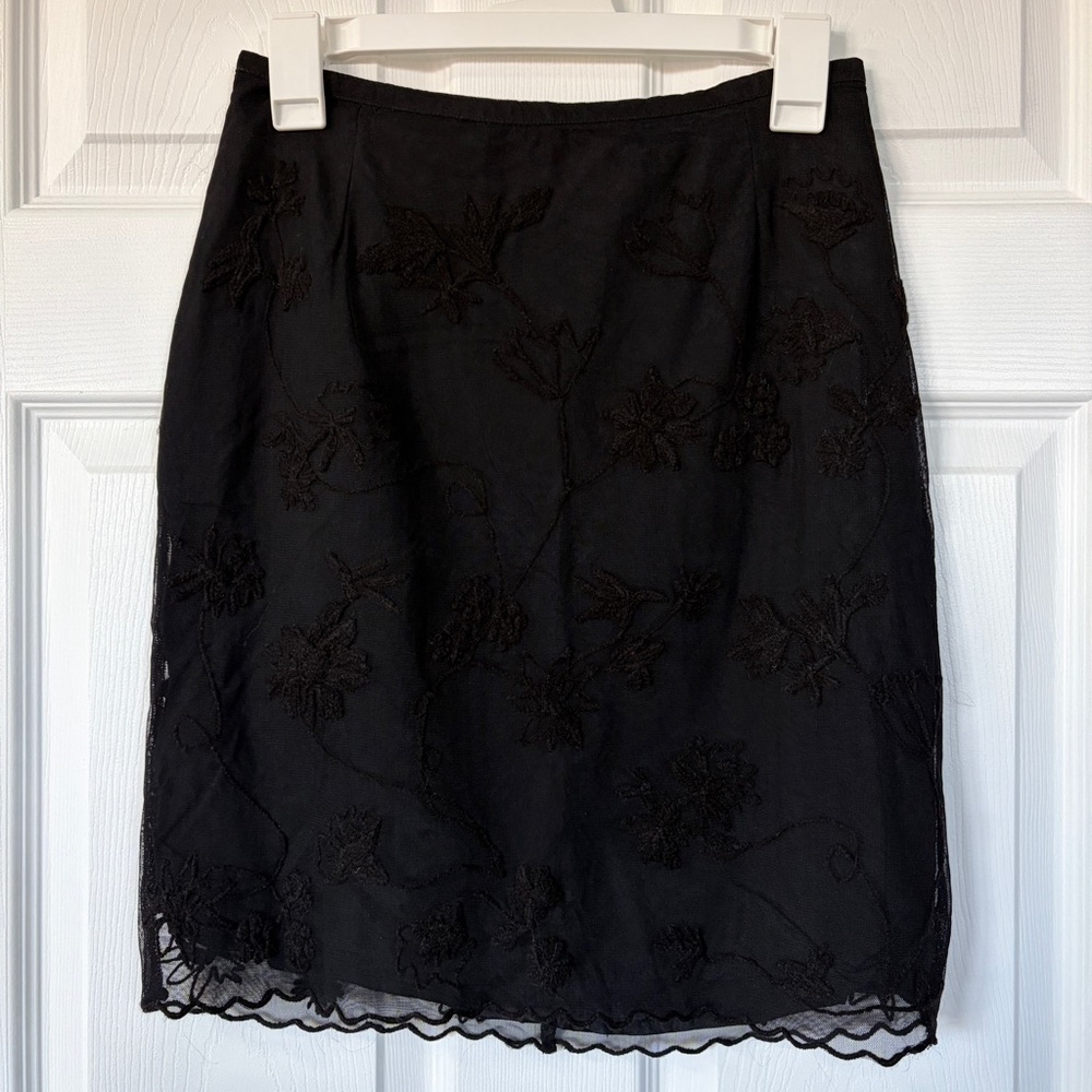 French Connection Black Floral Mesh Skirt (Size 6)